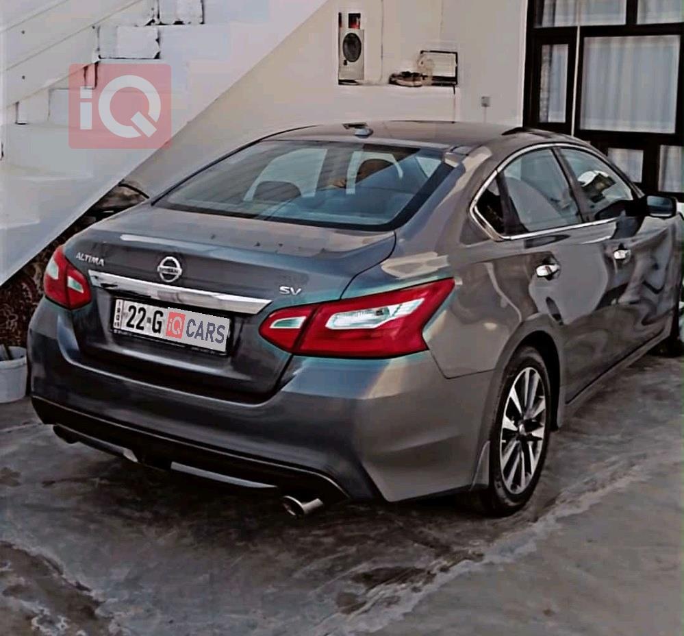 نیسان ئەلتیما